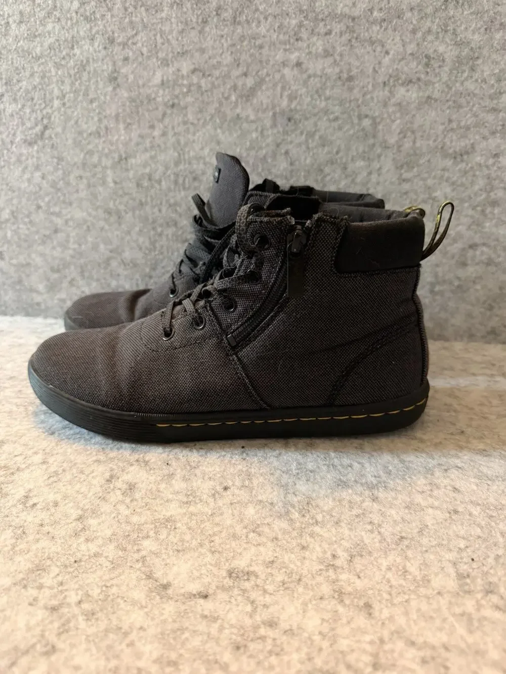 Dr. Martens Maleke Twill Canvas Casual Boots Men’s Size 8 Womens Size 9